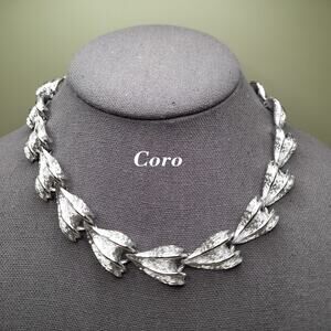 Vintage Coro Pegasus Leaf Choker Necklace, Rhodium Plated, 1950s, 15 1/2 Inch